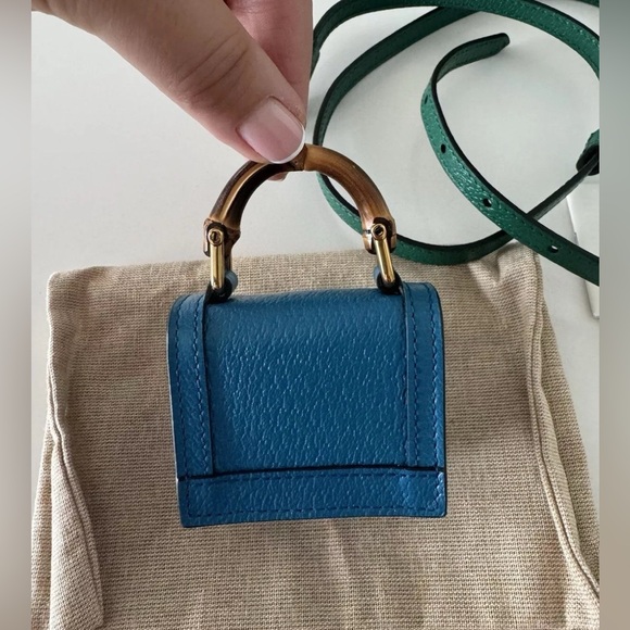 Gucci Diana Small Leather Airpods Case - Picture 6 of 8